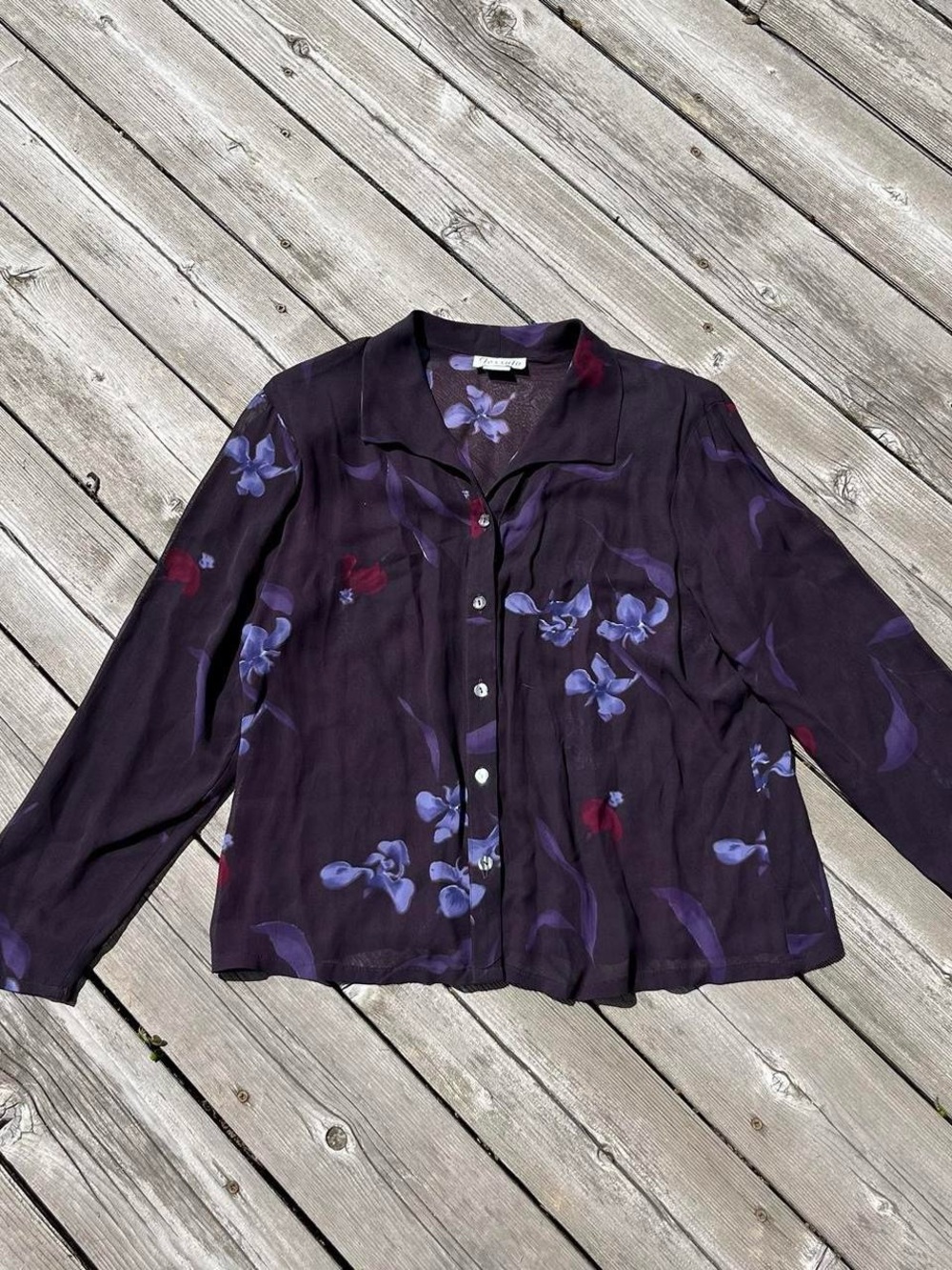 Tessuto plum purple sheer floral print blouse